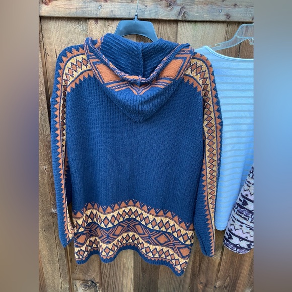 Women’s clothing bundle -3 pieces -SOLD - Picture 11 of 16